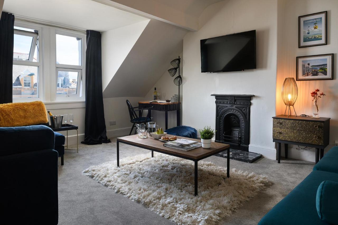 Cludfan - In The Heart Of Llandudno Apartment Exterior photo